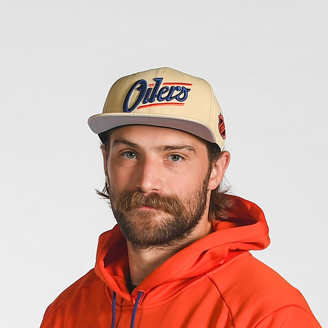 Edmonton Oilers Starter Cream Alternate Logo Flat Brim Snapback Hat