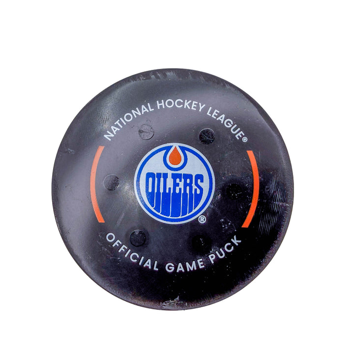 Connor McDavid Edmonton Oilers Goal Puck - Jan. 2/2023 vs Philadelphia Flyers #24269