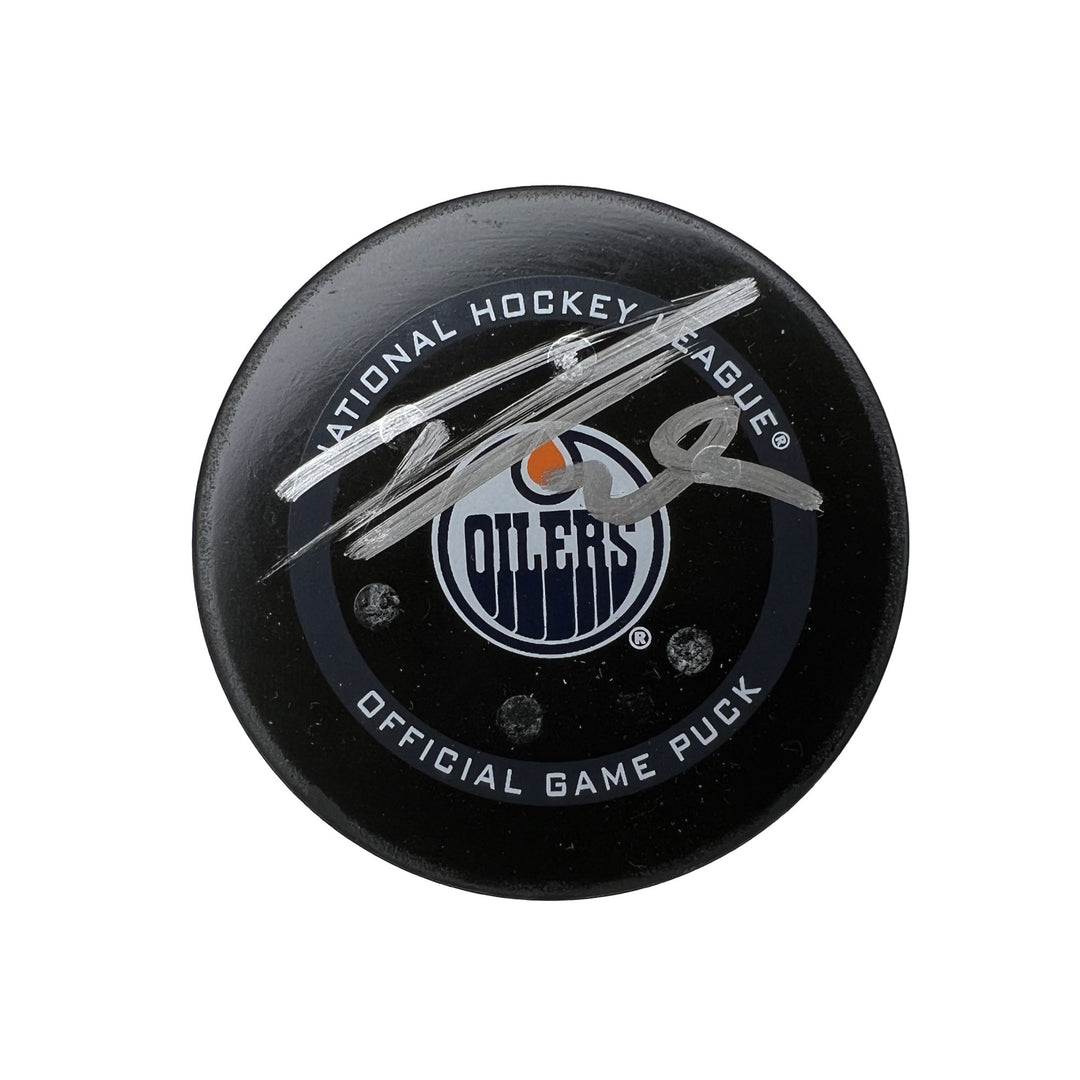 Leon Draisaitl Edmonton Oilers Autographed Goal Puck - Mar. 28/2022 vs Arizona Coyotes #18426