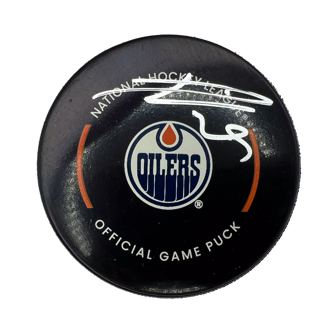 Leon Draisaitl Edmonton Oilers Signed 2023-24 Official Game Puck