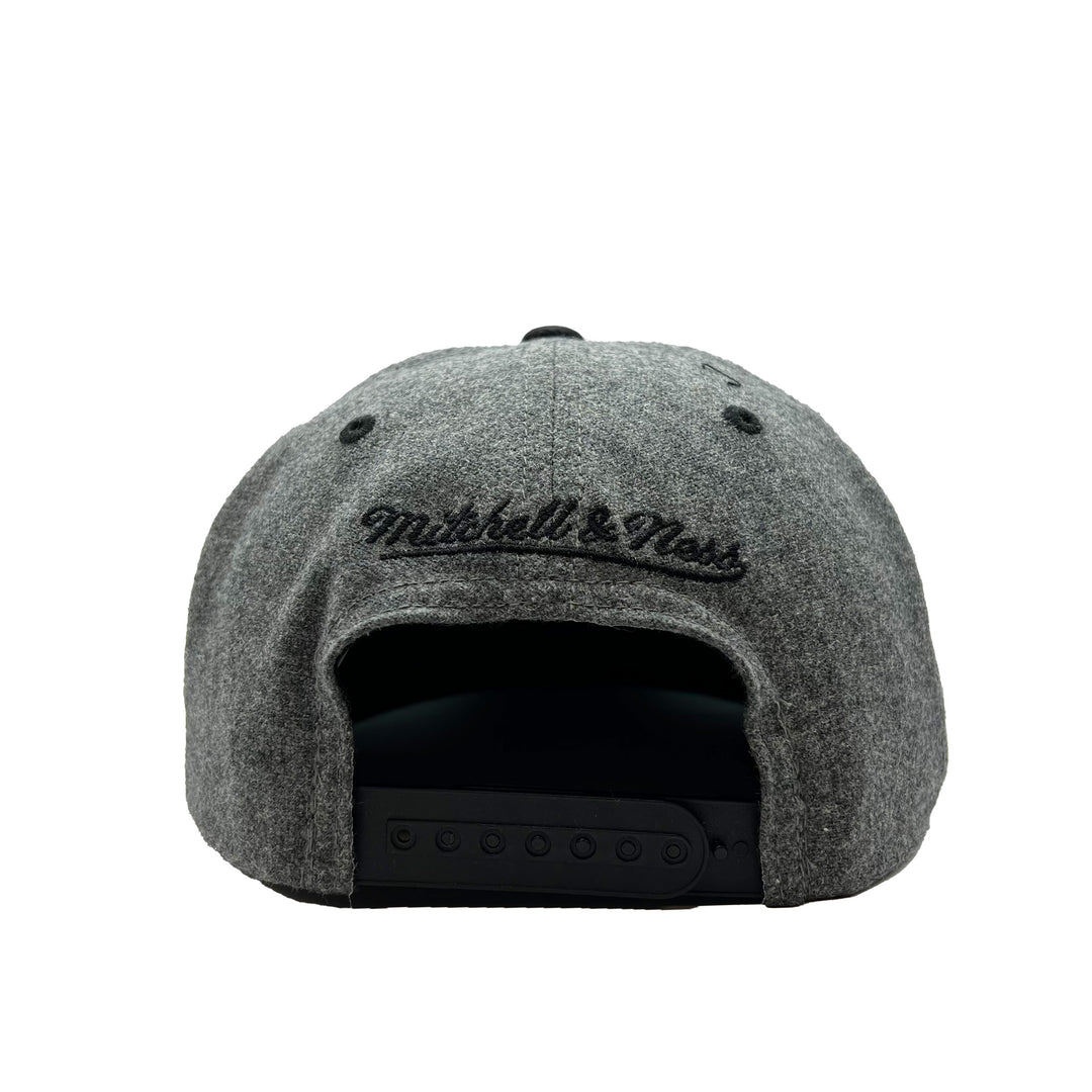 Edmonton Oilers Mitchell & Ness Melton Cod Grey Snapback Hat