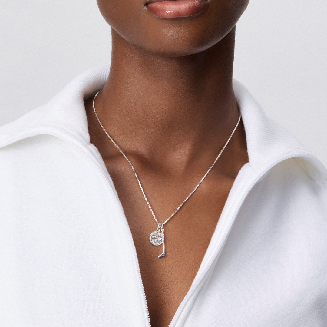 Edmonton Oilers Hillberg & Berk Silver Hockey Stick & Medallion Charm Necklace