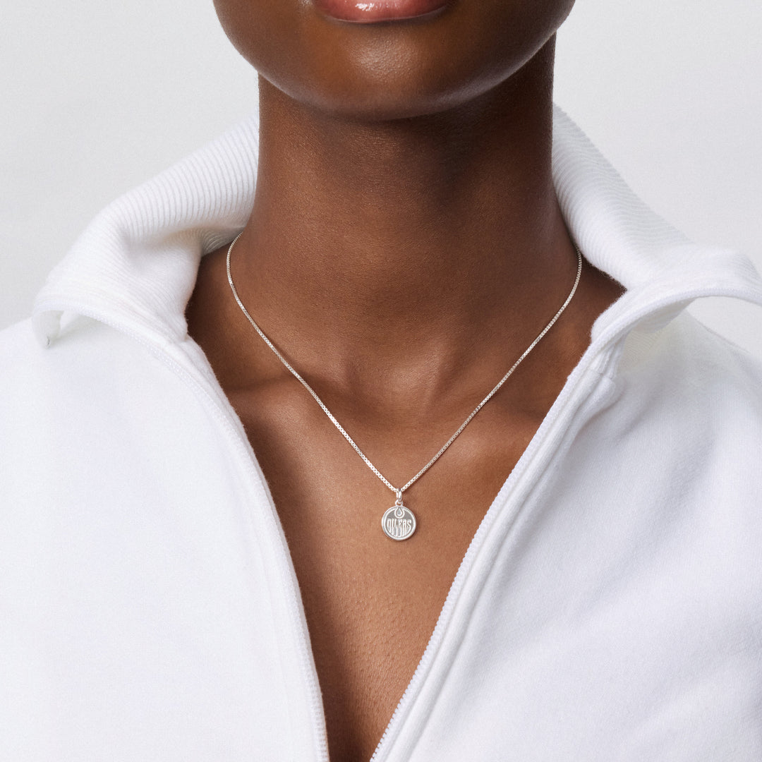 Edmonton Oilers Hillberg & Berk Silver Medallion Necklace