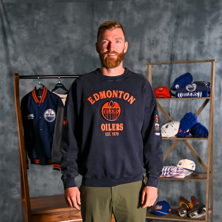 Edmonton Oilers Pro Standard First Team Enzyme Wash Navy Crewneck Sweatshirt