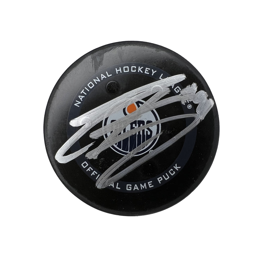 Evander Kane Edmonton Oilers Autographed Goal Puck - Apr. 1/2022 vs St. Louis Blues #18441