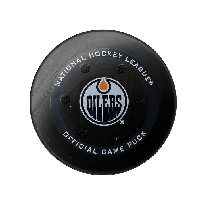 Connor McDavid Edmonton Oilers Goal Puck - Nov. 20/2021 vs Chicago Blackhawks #18169