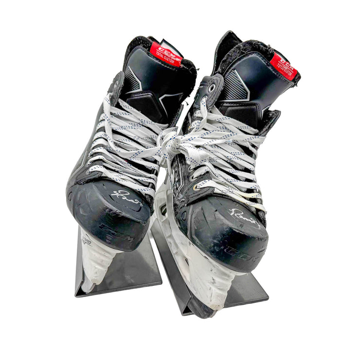 Ryan Nugent-Hopkins Edmonton Oilers Signed Game Used 2023-24 CCM Super Tacks Skates #26089