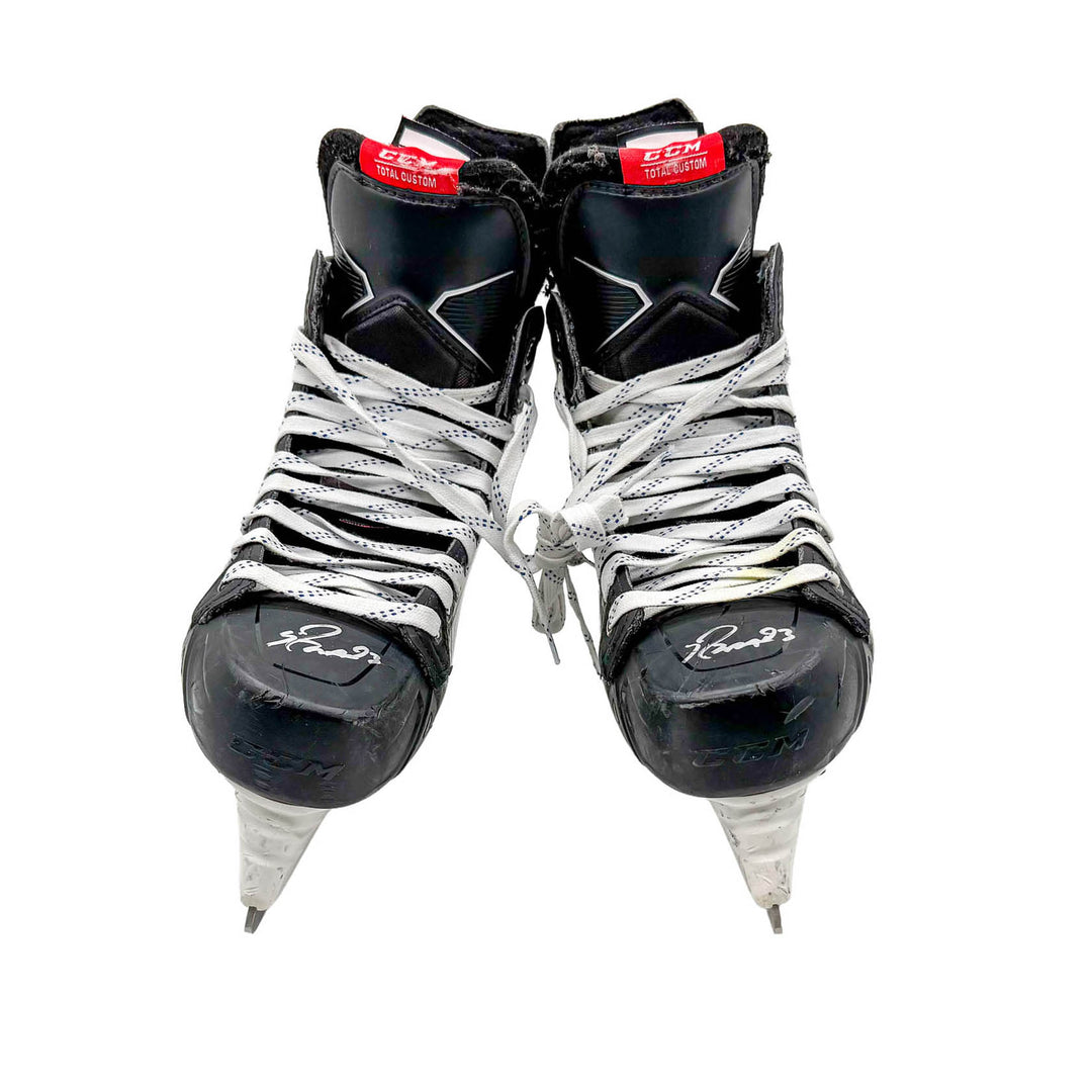 Ryan Nugent-Hopkins Edmonton Oilers Signed Game Used 2023-24 CCM Super Tacks Skates #26089