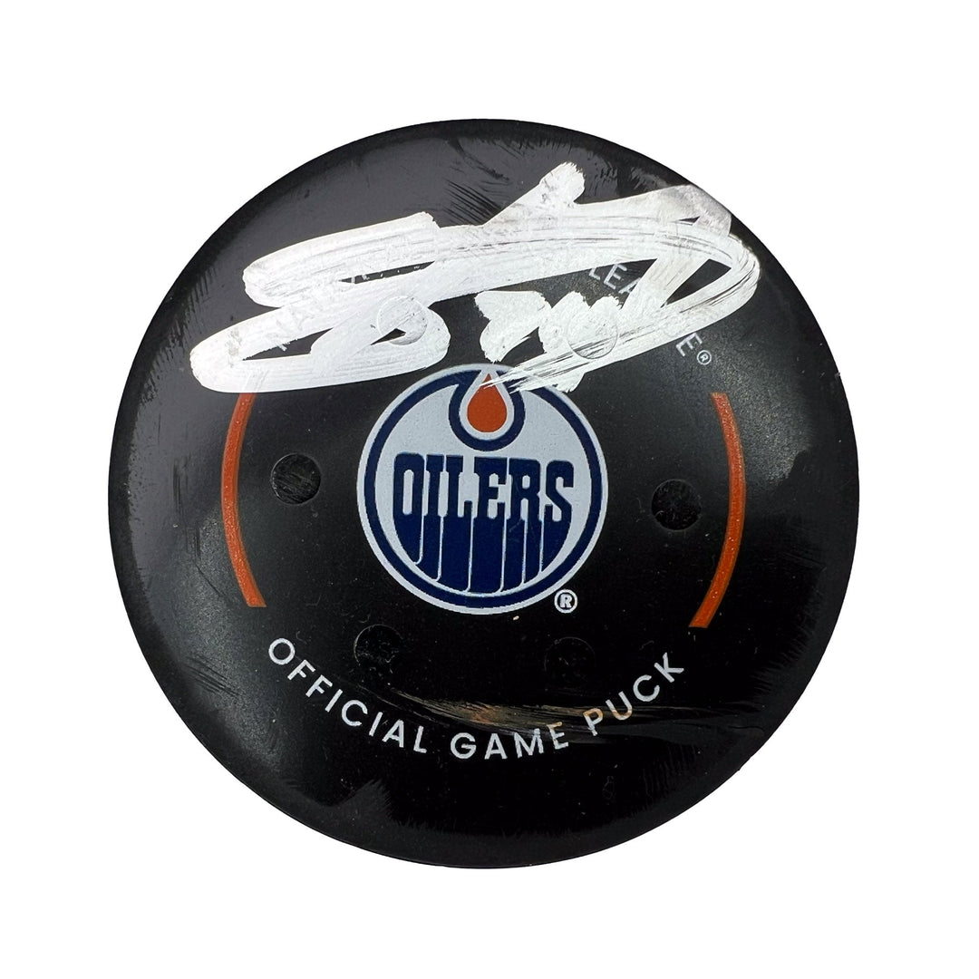 Stuart Skinner Autographed Edmonton Oilers Game Used Puck - Feb. 21/2023 vs Philadelphia Flyers