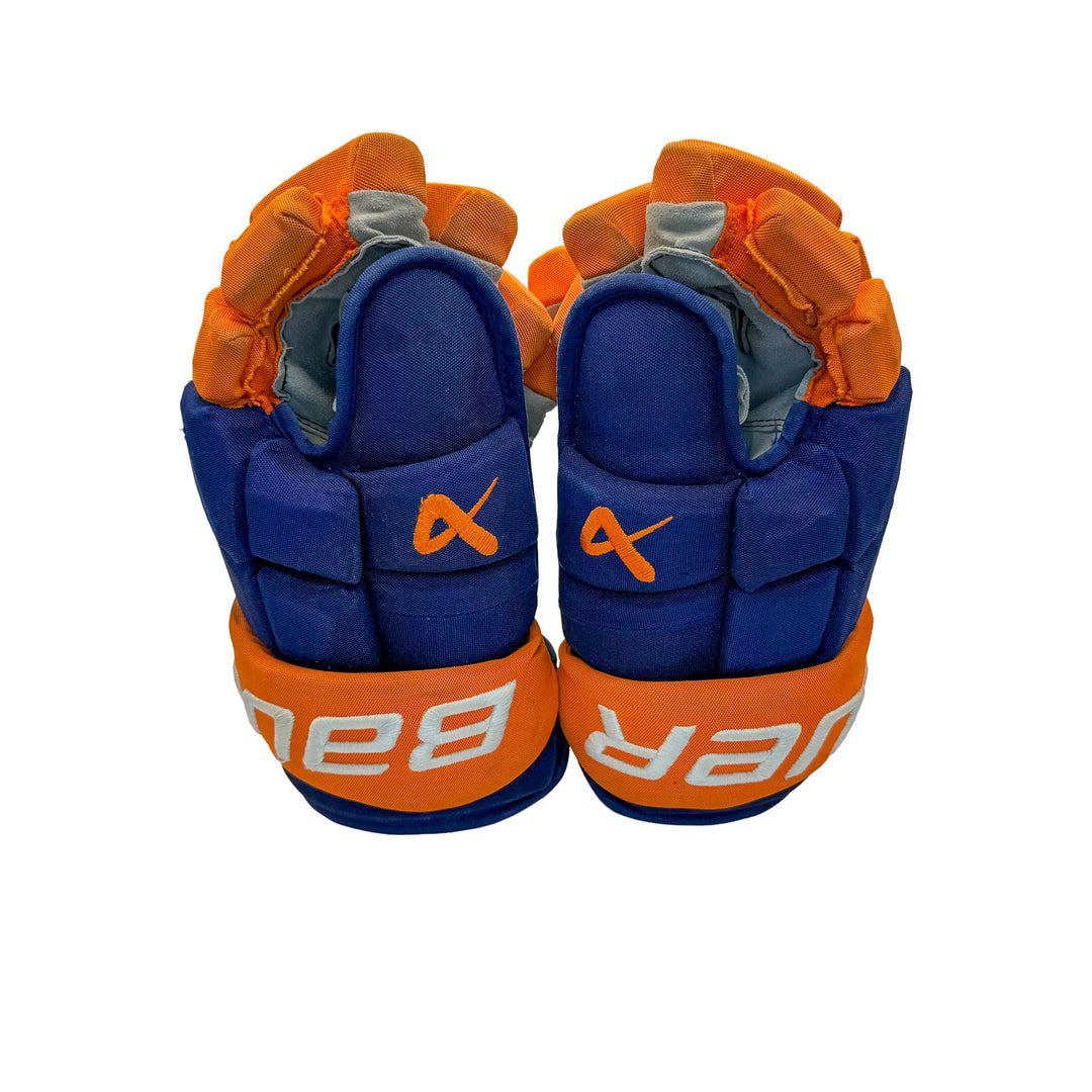 Trent Frederic Edmonton Oilers Signed Game Worn 2025-26 Bauer Royal Hockey Gloves #26503