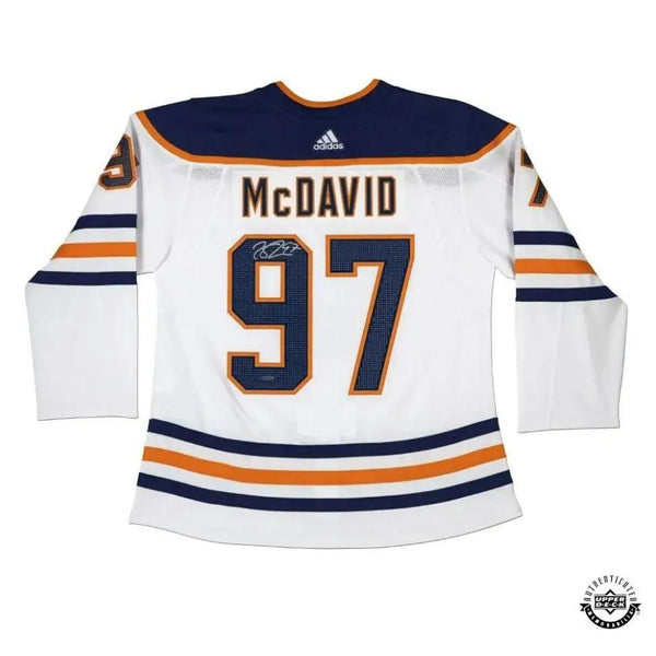 Kid Throws Oilers Jersey Into The Water Because Connor McDavid