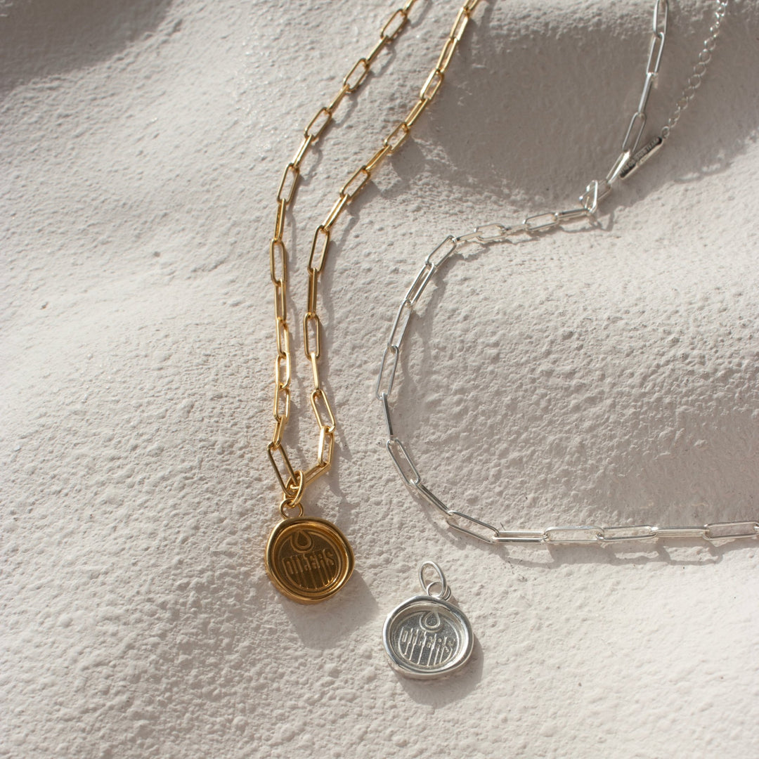 Edmonton Oilers So Pretty Cara Cotter Silver Wax Seal Oval Link Pendant Necklace
