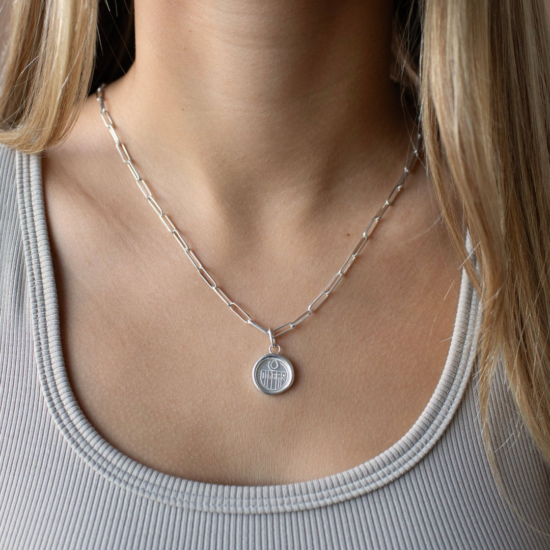 Edmonton Oilers So Pretty Cara Cotter Silver Wax Seal Oval Link Pendant Necklace